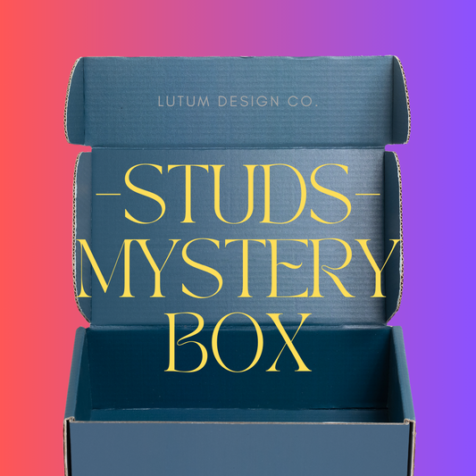 Studs Mystery Box (2 pairs)